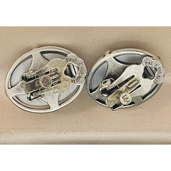 Liz Claiborn Clip Earrings Silver Tone Metal Gray Stone Adjustable Clip VTG 90th - Picture 4 of 10